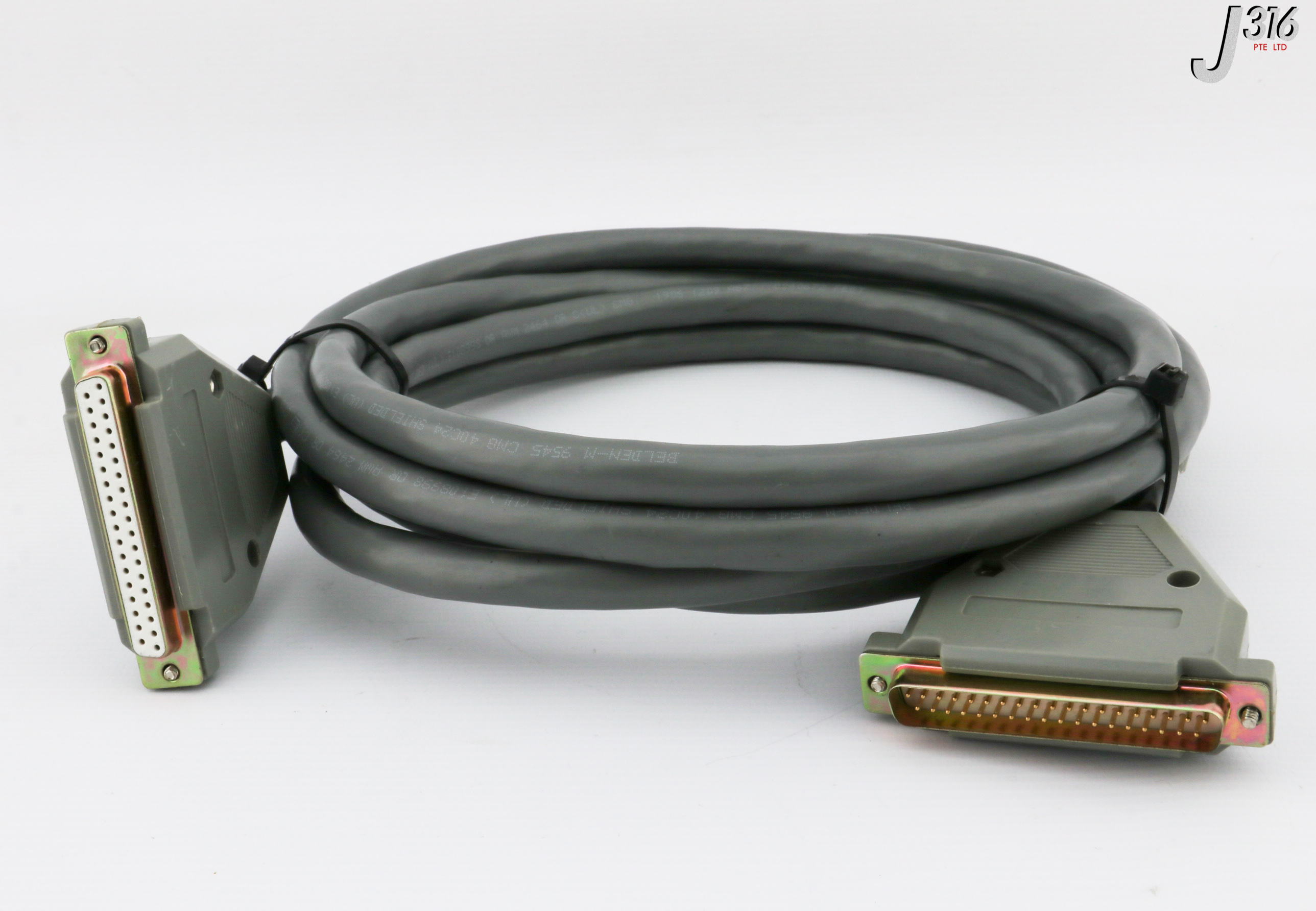 コンバーター 30369 APPLIED MATERIALS CABLE, DIGITAL #2 GAS PANEL, LENGTH: 3M